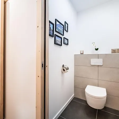Apartment Osmose 002, Chatel - By Emerald Stay *