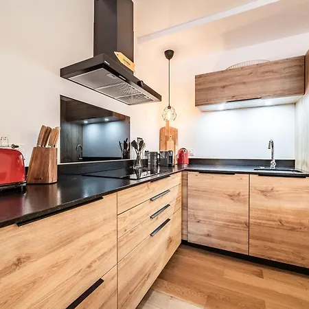 Apartman Apartment Osmose 002, Chatel - By Emerald Stay *