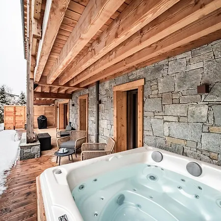 Apartment Osmose 002, Chatel - By Emerald Stay